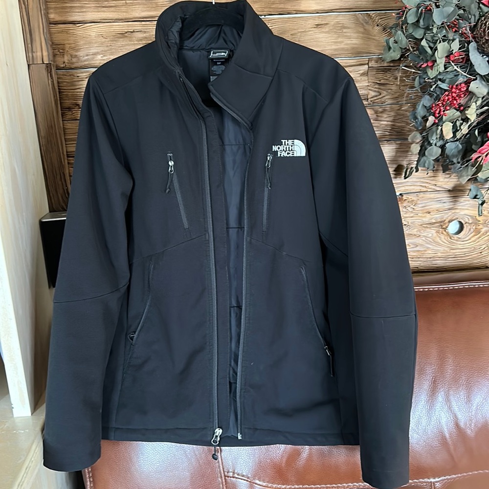Men’s North Face Jacket ~ Size Small